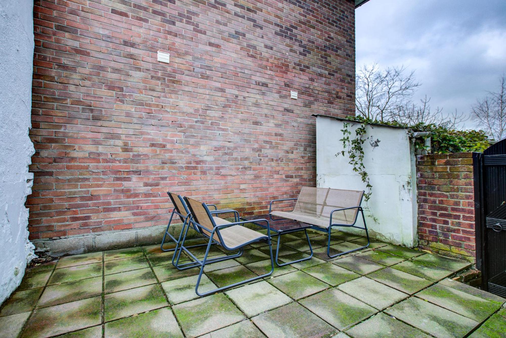 Holiday home Queens Cottage, Stylish, Plush, Cosy, Convenient & Quirky, 2x Double Bed Period Patio - 9 Min Walk Train, 4 Min Walk High Street Pubs, Restaurants, Shops